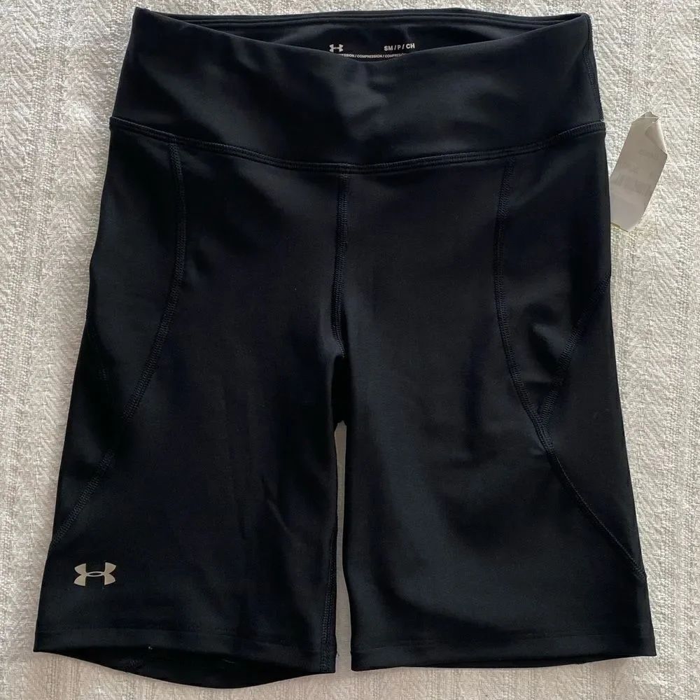 Under Armour Women’s Size Small Compression Heatgear Black Shorts